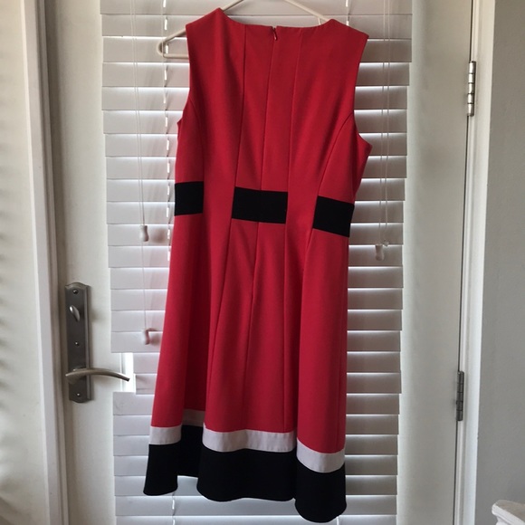 Dress - Picture 4 of 5